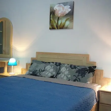 Pinang Beach Apartment @ Bayu Emas